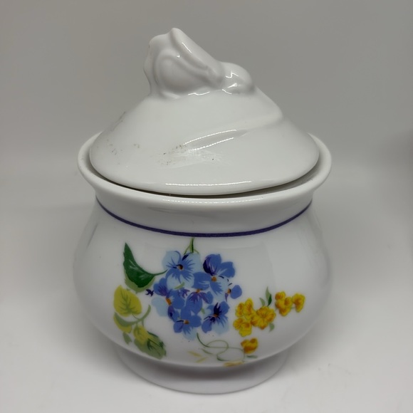 Fine Porcelain Floral Cream and Sugar Set - Picture 2 of 6